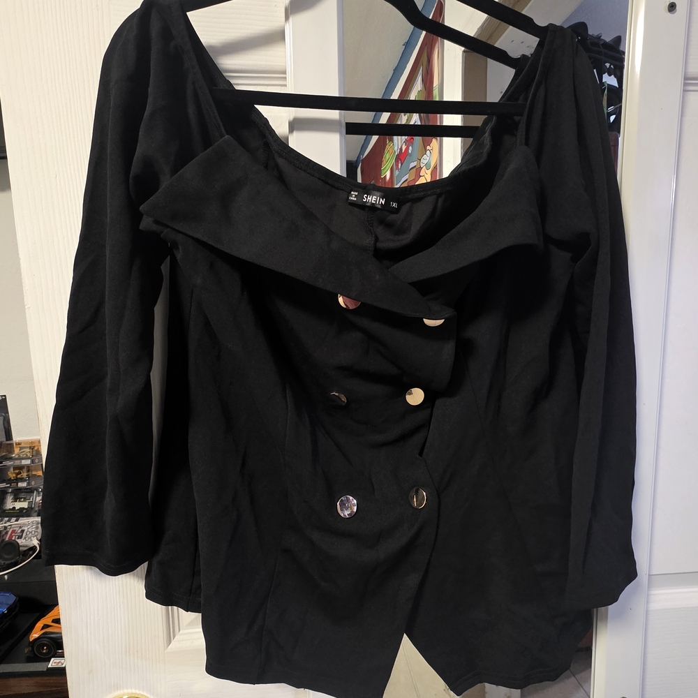 Shein Bundle - Picture 3 of 8